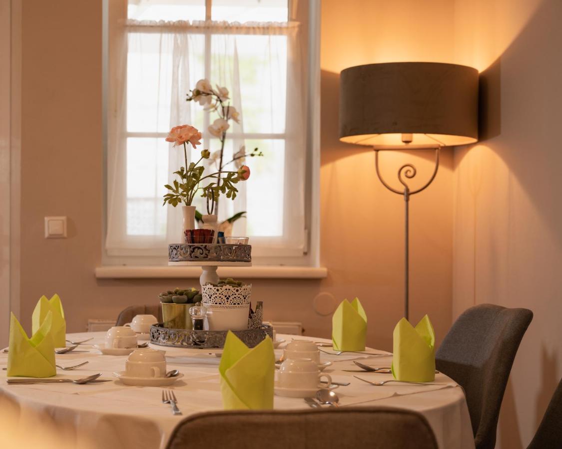 Winzerhotel גומפולדסקירשן מראה חיצוני תמונה