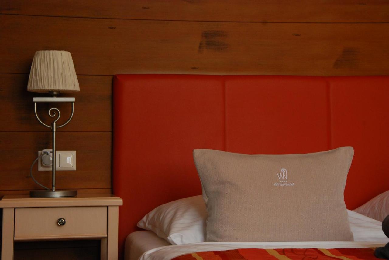 Winzerhotel גומפולדסקירשן מראה חיצוני תמונה