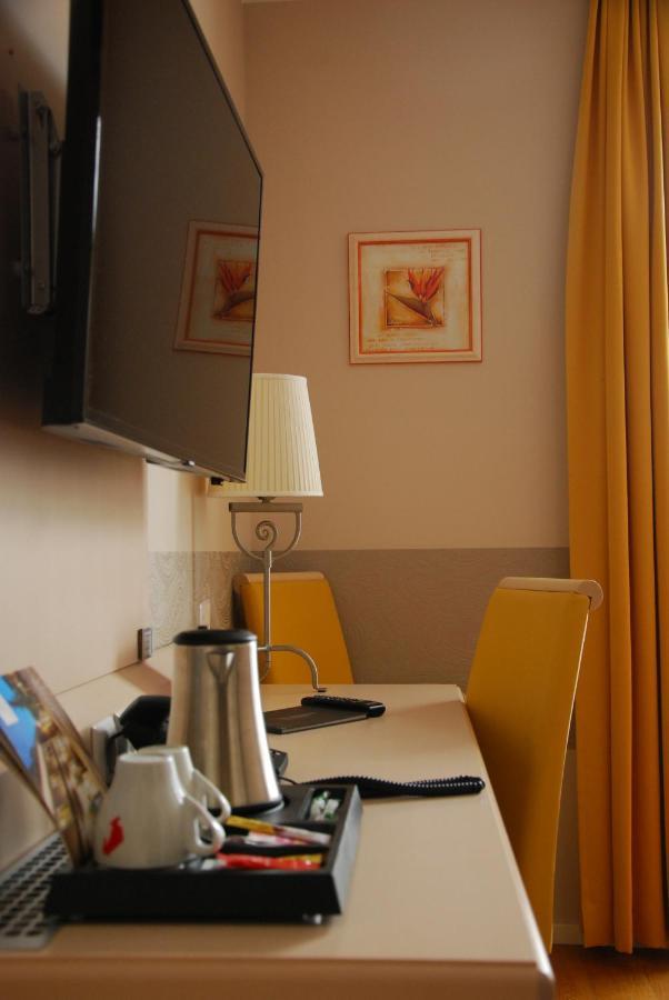 Winzerhotel גומפולדסקירשן מראה חיצוני תמונה