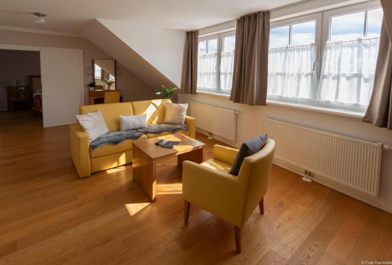Winzerhotel גומפולדסקירשן מראה חיצוני תמונה
